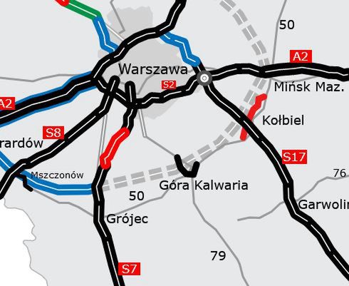 Mapa stanu budowy dróg w aglomeracji warszawskiej. Zaznaczony na czerwono fragment drogi S7 został udostępniony do ruchu 28.04.2023
