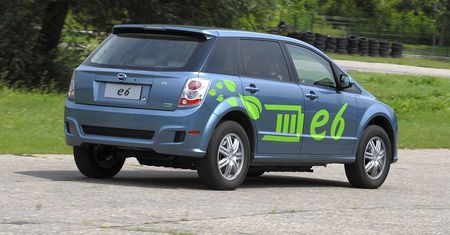 BYD E6