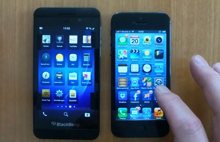Nowe BlackBerry na tle iPhone'a 5. Który ładniejszy?
