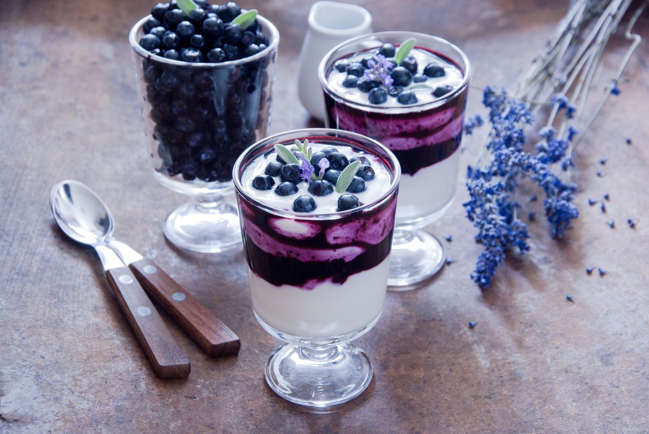For such a no-bake cheesecake, it's worth using blueberries.