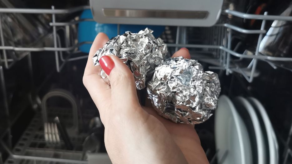 Kulki z folii aluminiowej potrafią zdziałać cuda