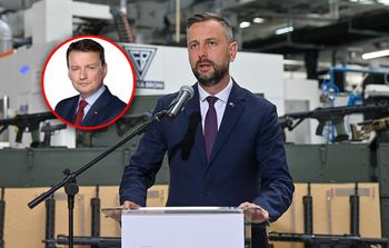 "Trudno o większe kuriozum". Szef MON zareagował na słowa Błaszczaka