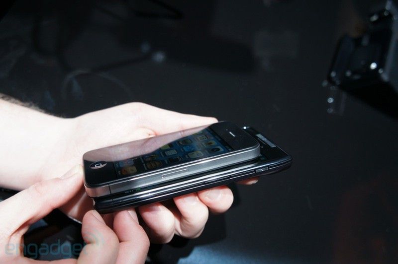 Motorola RAZR | fot. engadget.com