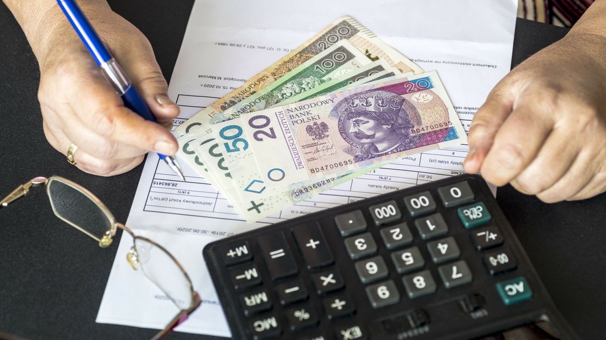 Dzień kobiet 2021. Już wiemy, jak kobiety wydają pieniądze