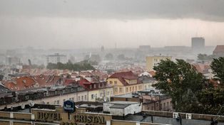 Ostrzeżenie przed burzami z gradem w Podlaskiem. Rozsyłane są alerty RCB