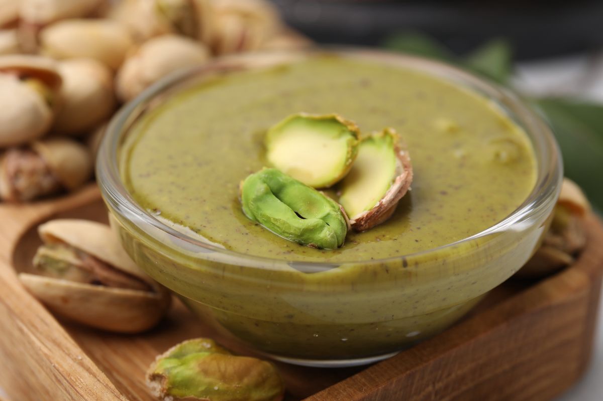 Making your own pistachio paste: A gourmet guide at home