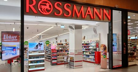 Ponad 100 zł taniej. Rossmann znów to robi