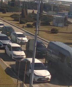 Inwazja na Ukrainę. W takich kolejkach utknęli również Polacy