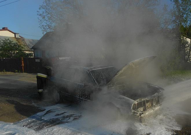 Kolejne pożary samochodów na terenie Ostrowca Świętokrzyskiego