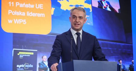 Co dalej z mObywatelem? Minister ogłasza decyzję