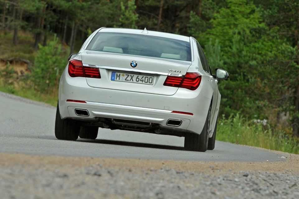 BMW serii 7 2013 (4)