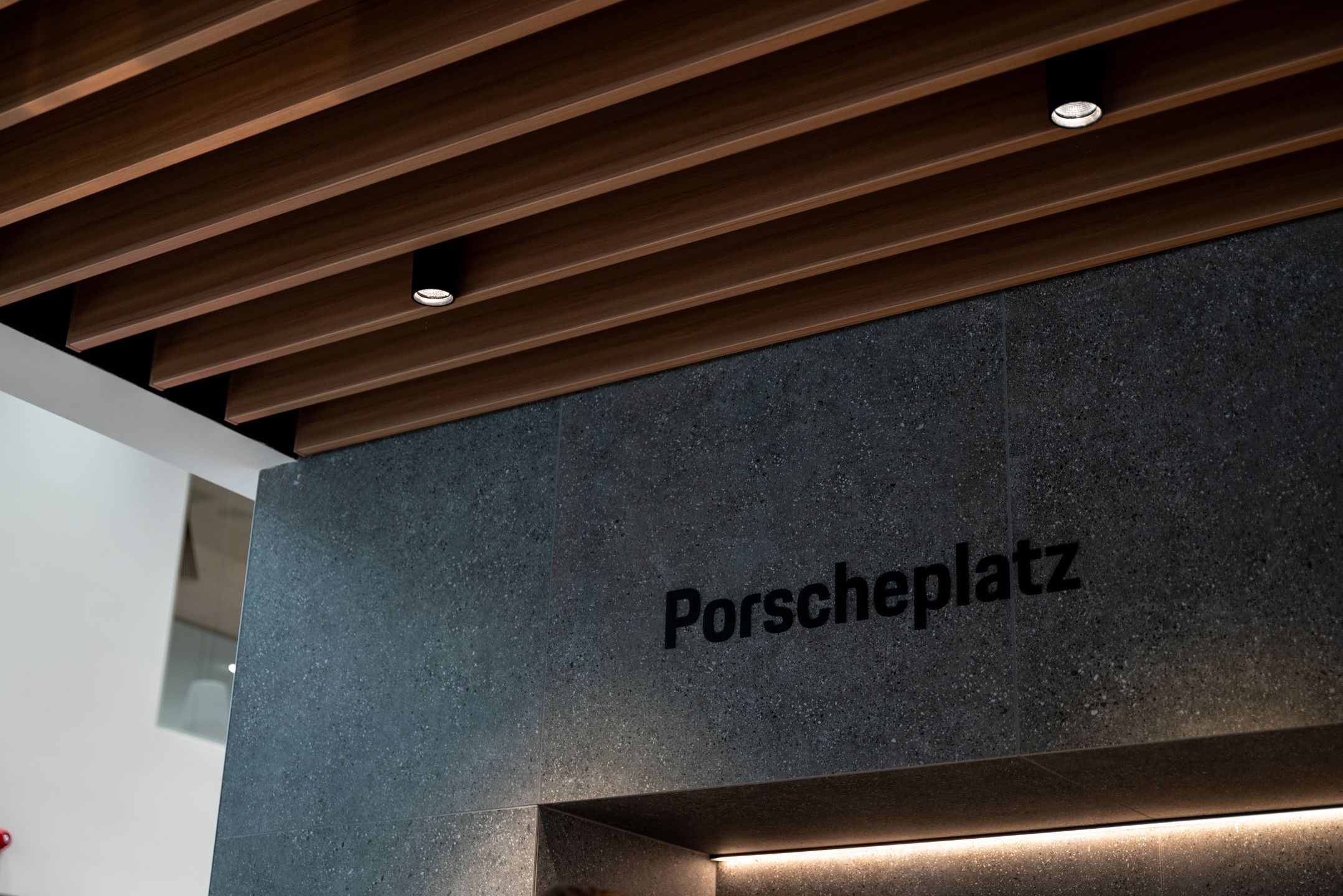 Porsche Centrum Warszawa Wawer