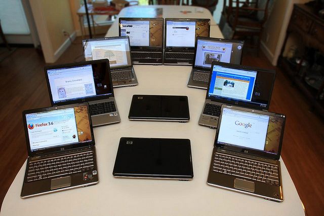 Na laptopy czyha wiele niebezpieczeństw (Fot. Flickr/Velo Steve/Lic. CC by-sa)