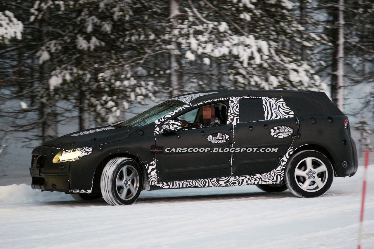 Volvo V40 wyszpiegowane na śniegu [aktualizacja]