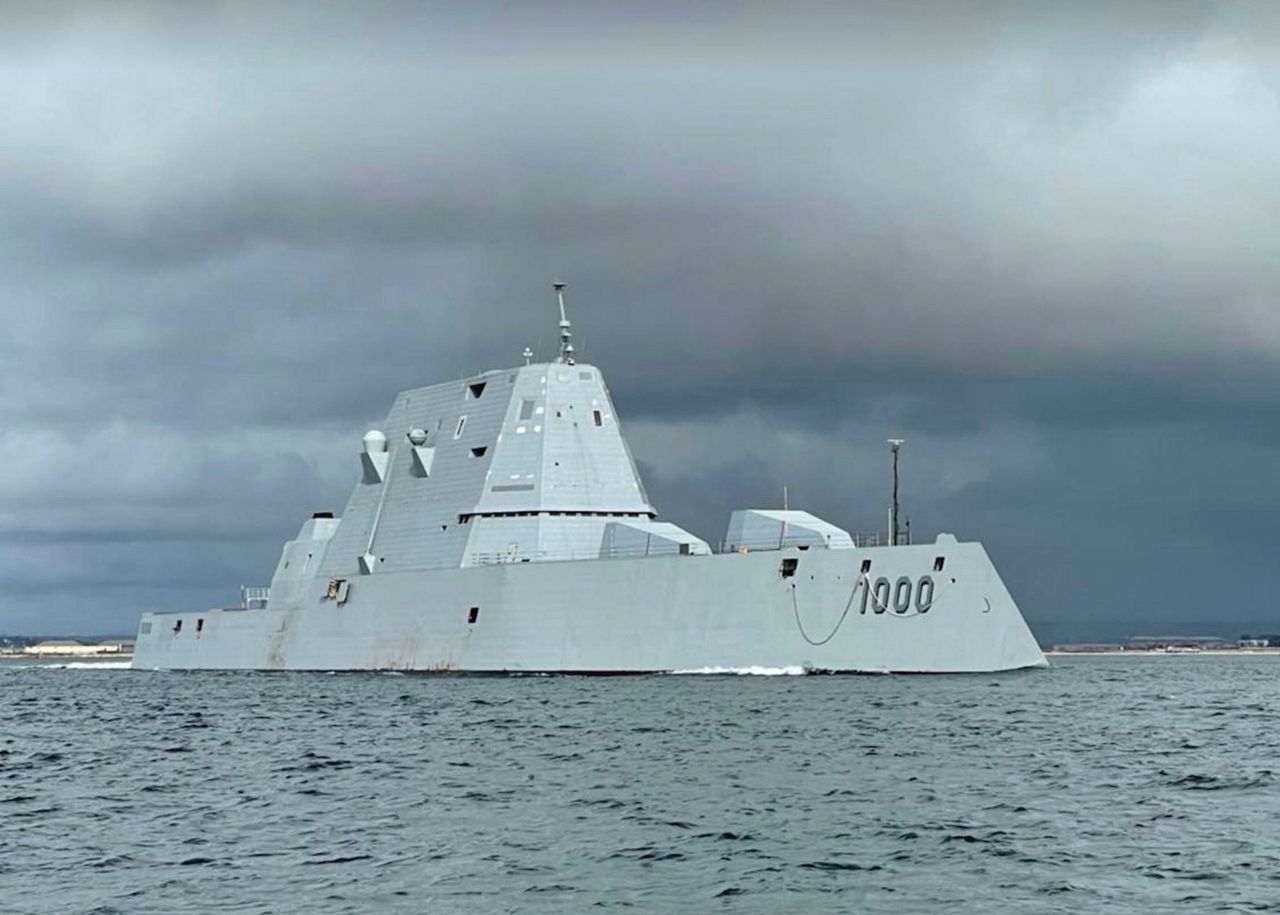 Niszczyciel USS Zumwalt