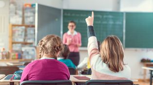 Mniej godzin języka polskiego. Znikają niektóre ułatwienia w szkołach
