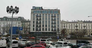 Warszawa: Nowy hotel w centrum coraz bliżej finiszu. Kiedy inwestycja zostanie ukończona?