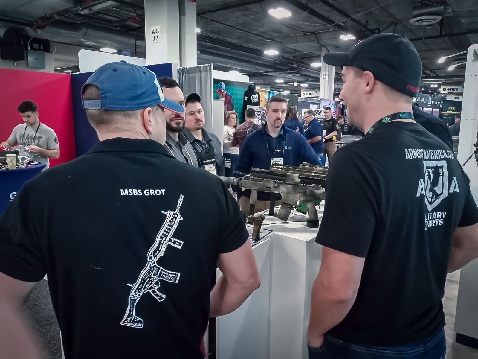 Karabinki Grot na wystawie podczas targów Shot Show 2024.