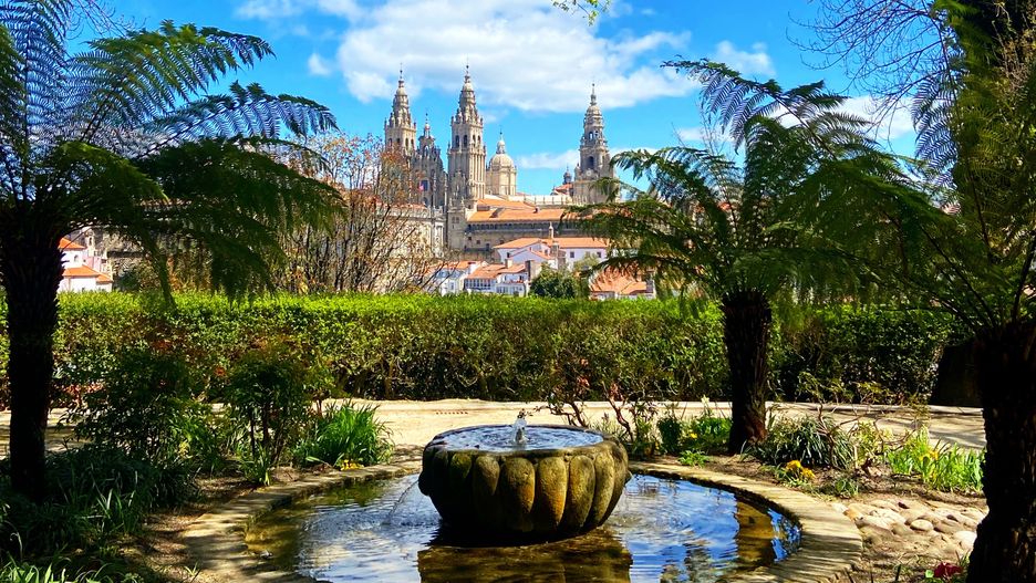 Santiago di Compostela przyciąga tłumy turystów