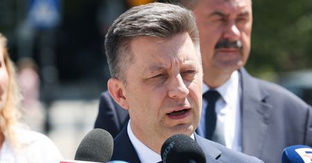 "To jest przyspieszenie". Dworczyk o atakach, nagle pochwalił rząd