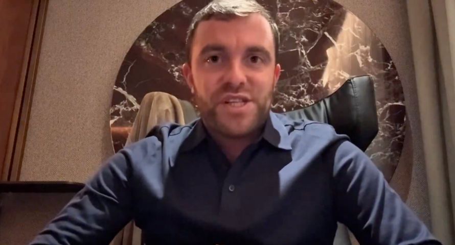 Znany dziennikarz sportowy promuje humanitaryzm Arabii Saudyjskiej