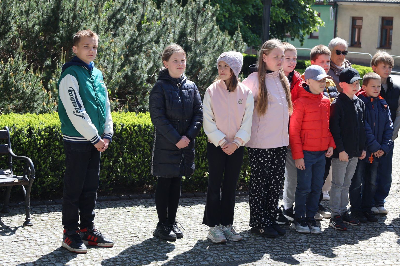 Uczestnicy złożyli wiązanki kwiatów przy Pomniku Wolności, a następnie przy Pomniku Poległych Mieszkańców Krotoszyna