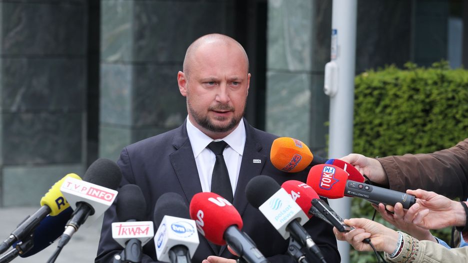 Jacek Siewiera
Warszawa, 18.05.2023. Szef BBN Jacek Siewiera podczas konferencji prasowej, po naradzie w Biurze Bezpiecze�stwa Narodowego w Warszawie, w zwi�zku z przygotowaniami do szczytu NATO, 18 bm. (mr) PAP/Pawe� Supernak
Pawe� Supernak
BBN, bezpiecze�stwo, biuro, Biuro Bezpiecze�stwa Narodowego, briefing prasowy, konferencja prasowa, Narada, narodowe, polityk, polityka