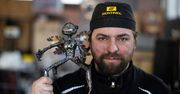 Kraków: Ze złomu rodzą się rzeźby. Dariusz Trzop zamienia metal w sztukę