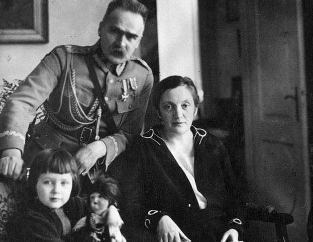 Aleksandra Piłsudska z mężem i córką