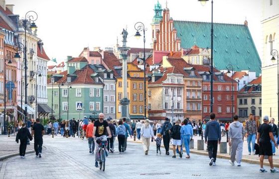 Warszawa chce zrobić porządek. Ograniczenia dla szyldów i billboardów