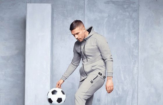 Łukasz Podolski z autorską kolekcją dla Aldi