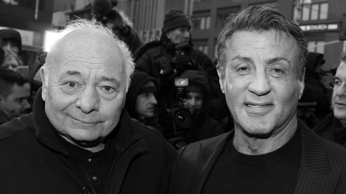 Burt Young i Sylvester Stallone podczas premiery  "Rocky'ego" na Broadway'u.