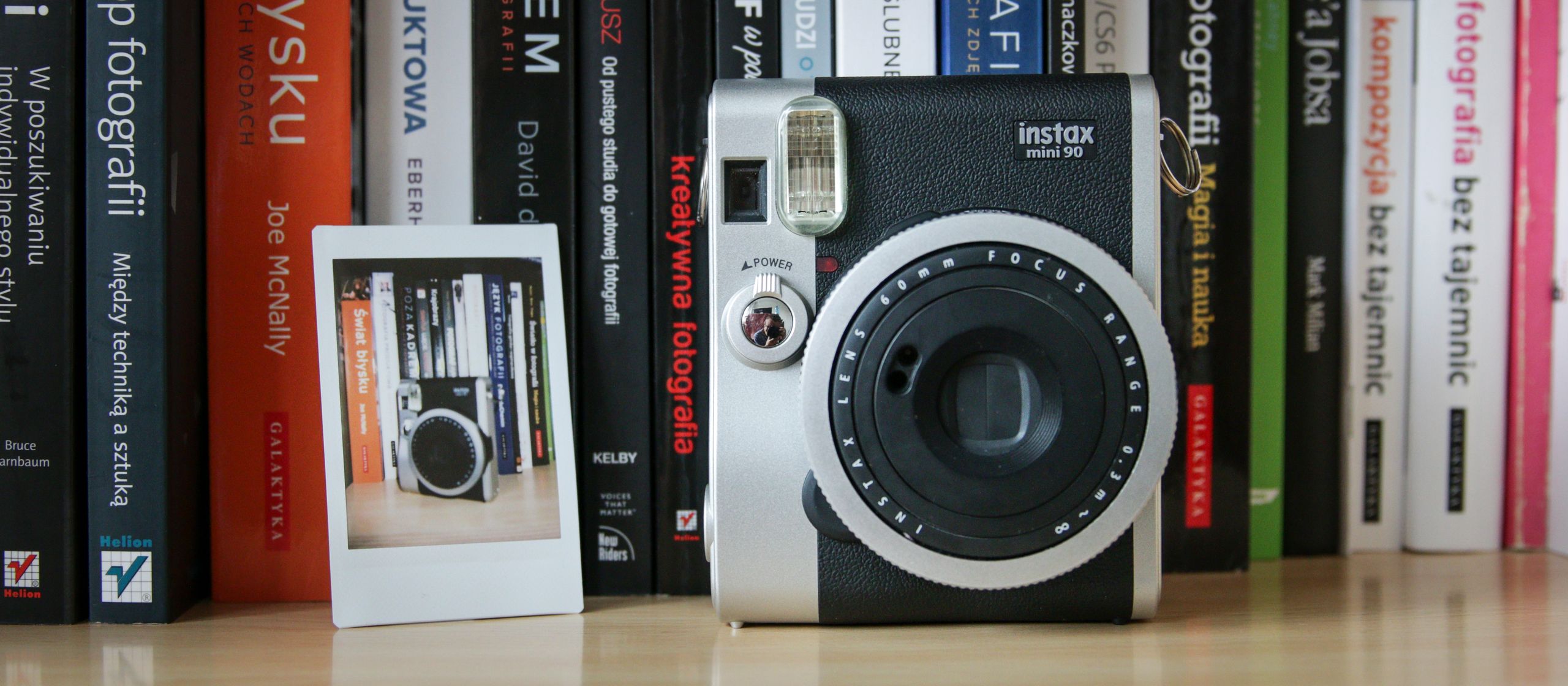 Fujifilm Instax mini 90 Neo Classic - natychmiastowa zabawa w stylu retro [test] 2