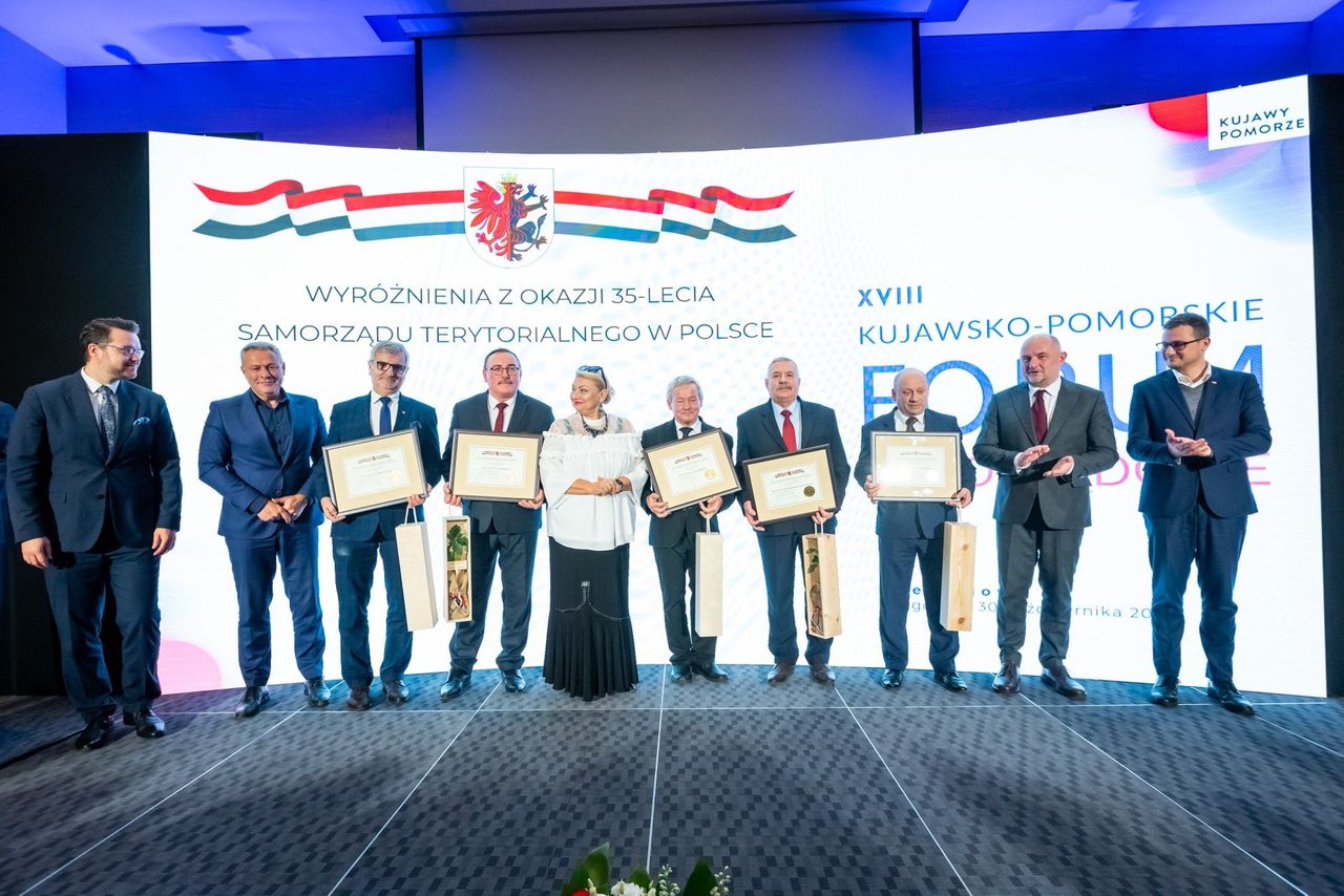 Bydgoszcz: Odbyło się XVIII Kujawsko-Pomorskie Forum Samorządowe. Wyróżniono samorządowców z wieloletnim stażem