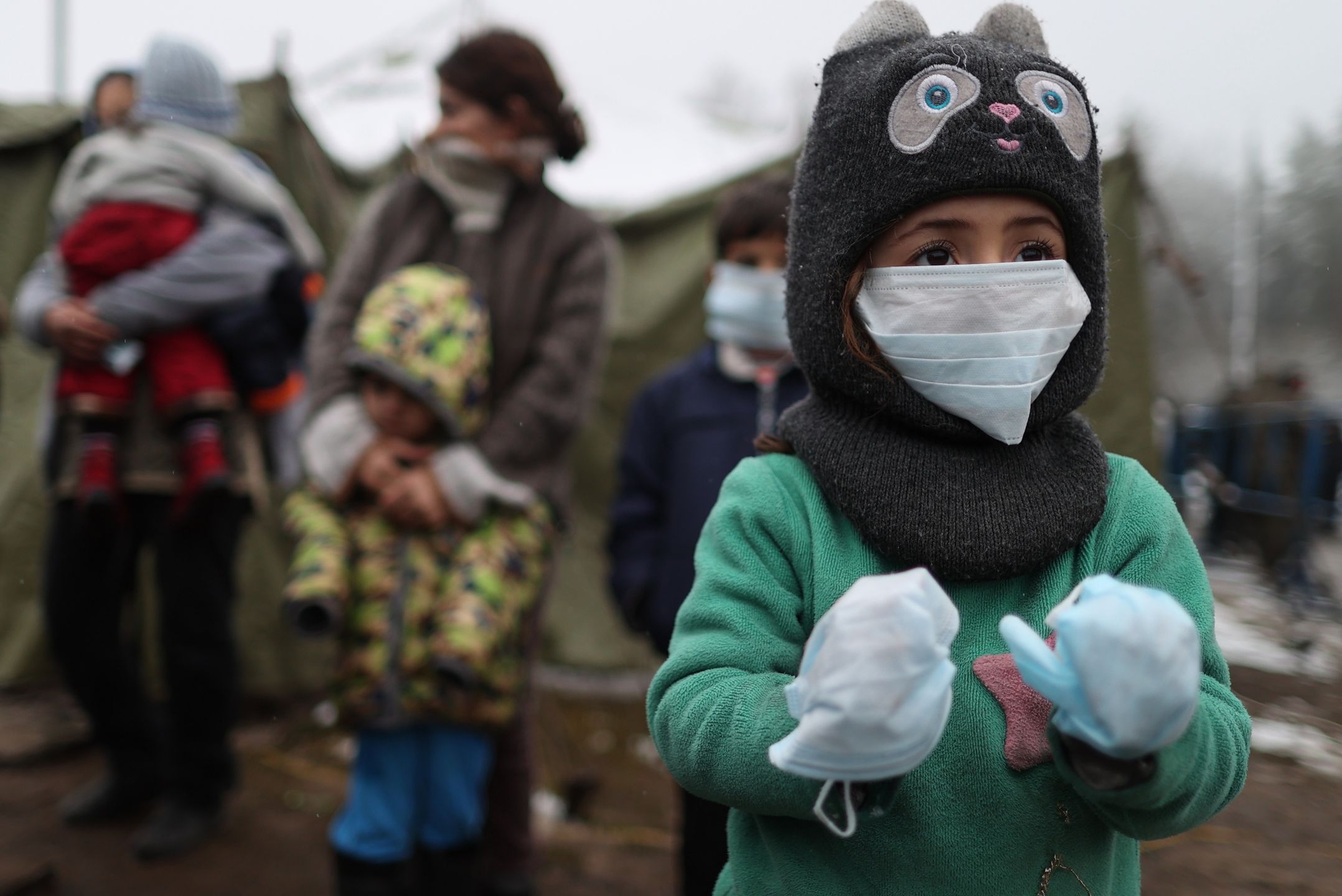 Na zdjęciu migranci na polsko-białoruskiej granicy. Zdjęcie z listopada 2021 roku