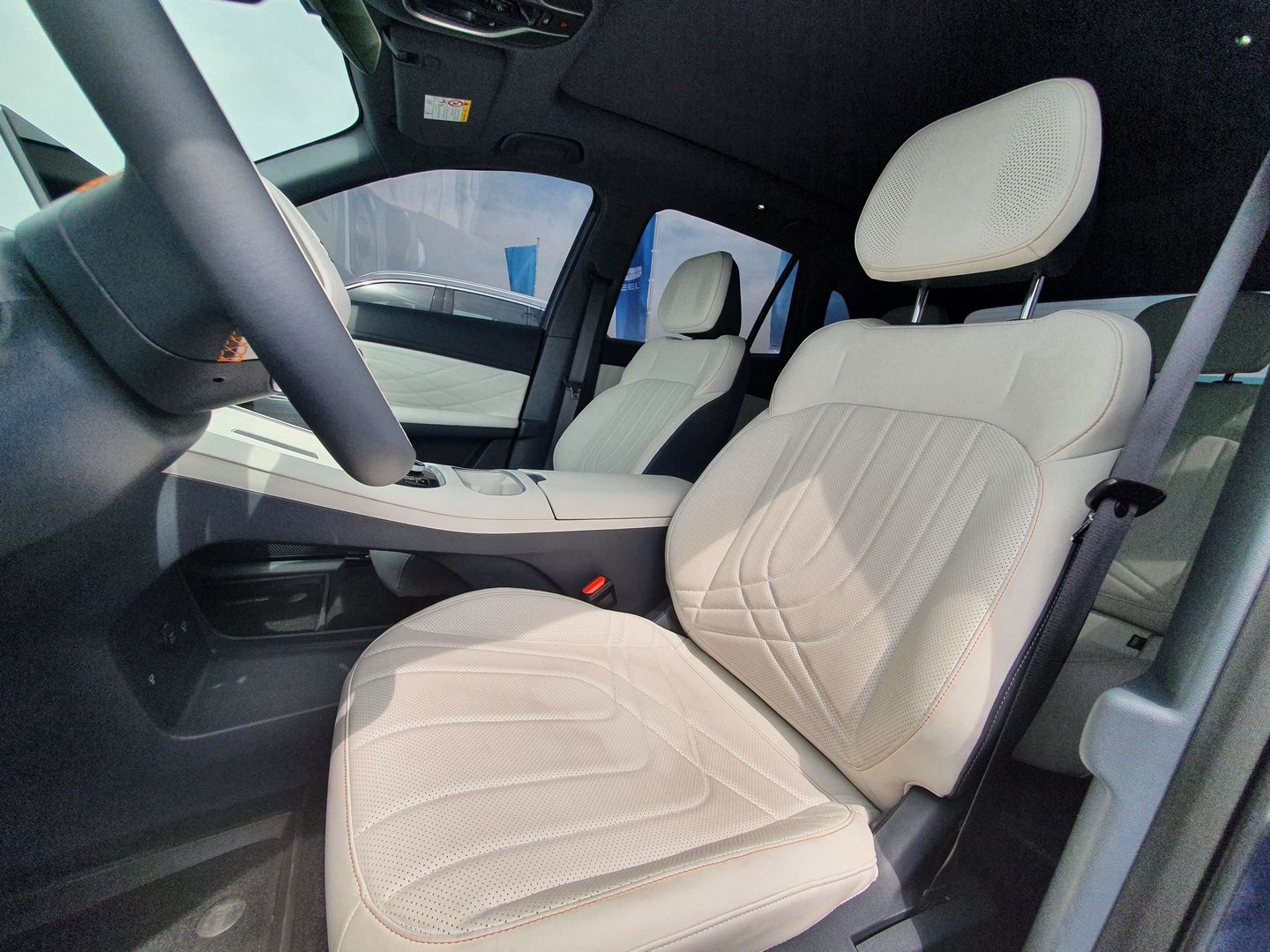 Geely 7