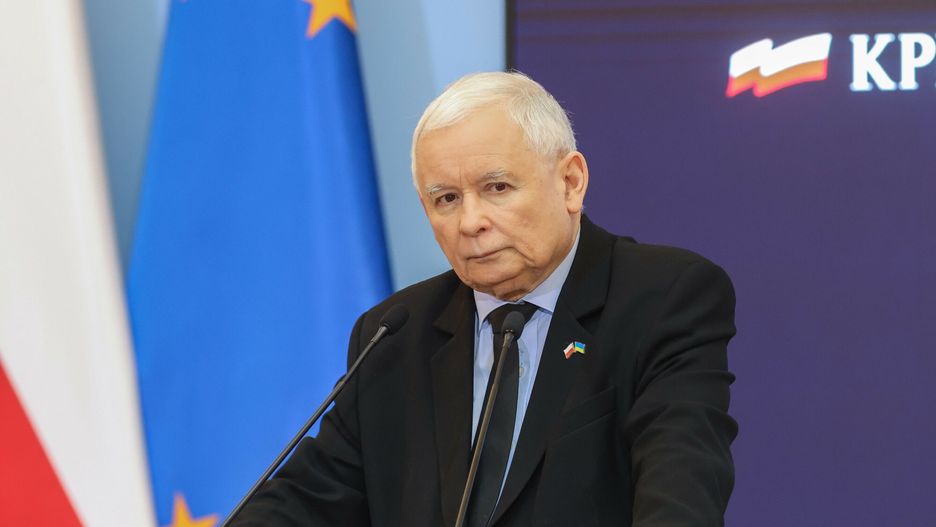 Konferencja prasowa Jaros?awa Kaczy?skiego, Mariusza Kami?skiego
14.06.2022 Warszawa Konferencja prasowa Wiceprezesa Rady Ministrow Jaroslawa Kaczynskiego, ministra Spraw Wewnetrznych i Administracji Mariusza Kaminskiego oraz sekretarza stanu w Ministerstwie Spraw Wewnetrznych i Administracji Macieja Wasika.
fot. Andrzej Iwanczuk/REPORTER
n/z: , Jaroslaw Kaczynski
Andrzej Iwanczuk/REPORTER
