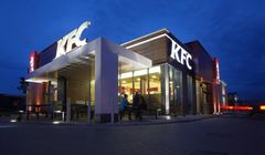 "Zamów i odbierz w restauracji. Przeskocz kolejkę" - nowa usługa w KFC (wideo)