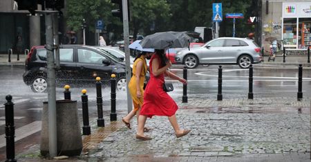 Warszawa. Nad stolicę nadciąga burza