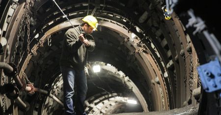 Koronawirus. PG Silesia. 300 górników zostanie przebadanych. Wydobycie wstrzymane