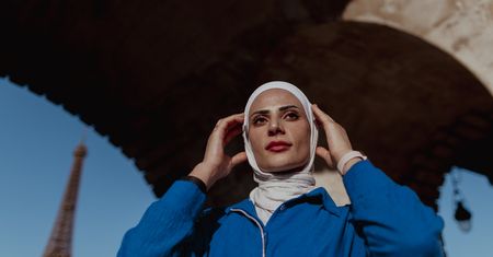 Zakażą noszenia hidżabu? "Ideologia islamistyczna". Podział we Francji