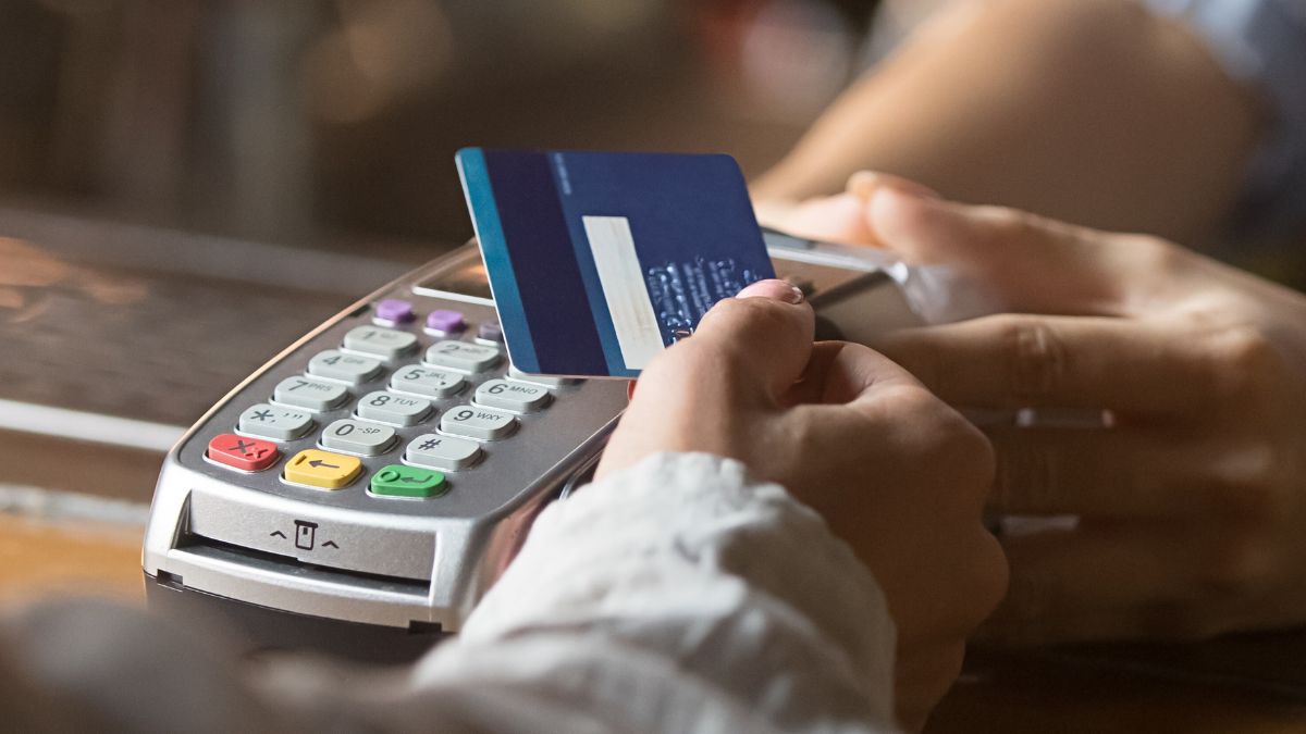 Płatność kartą to najpopularniejsza forma transakcji.