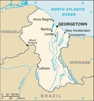 Mapa Gujany. Wenezuela rości sobie prawa do całego terytorium na wschód od rzeki Essequibo