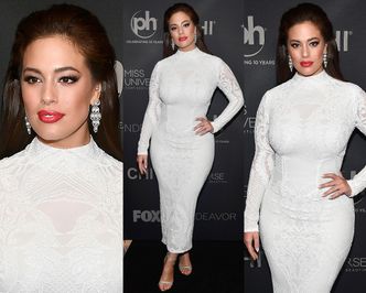 Ashley Graham pozuje w ciasnej sukience