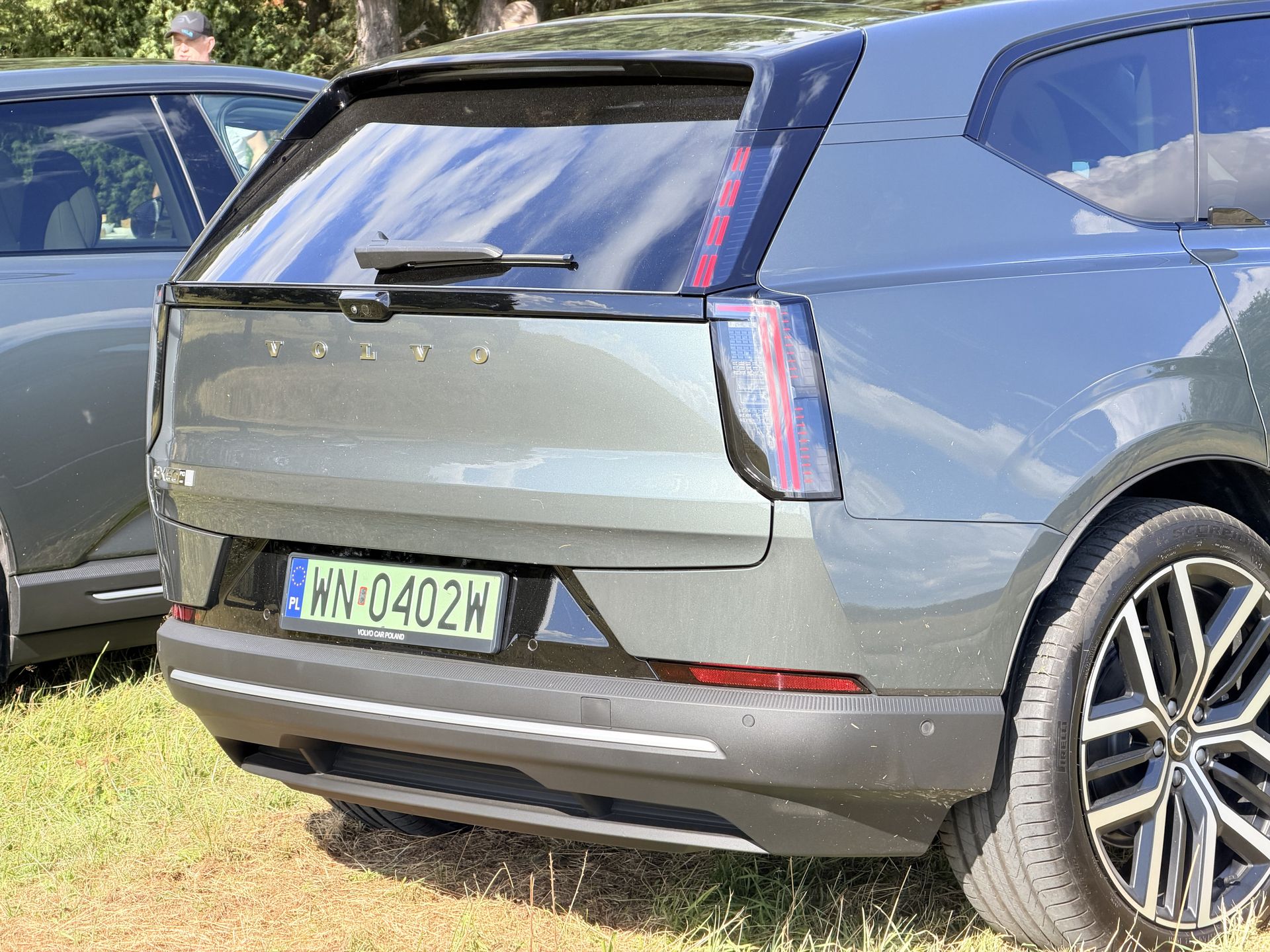 Volvo EX60
