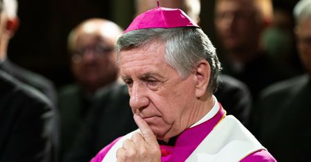 W polskim Kościele musi zmienić się wszystko, żeby kuria wciąż miała władzę [OPINIA]