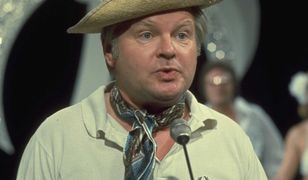 Benny Hill nigdy się nie ożenił, skąpił nawet na jedzeniu. Zmarł w samotności. Jego ciało odnaleziono po kilku dniach