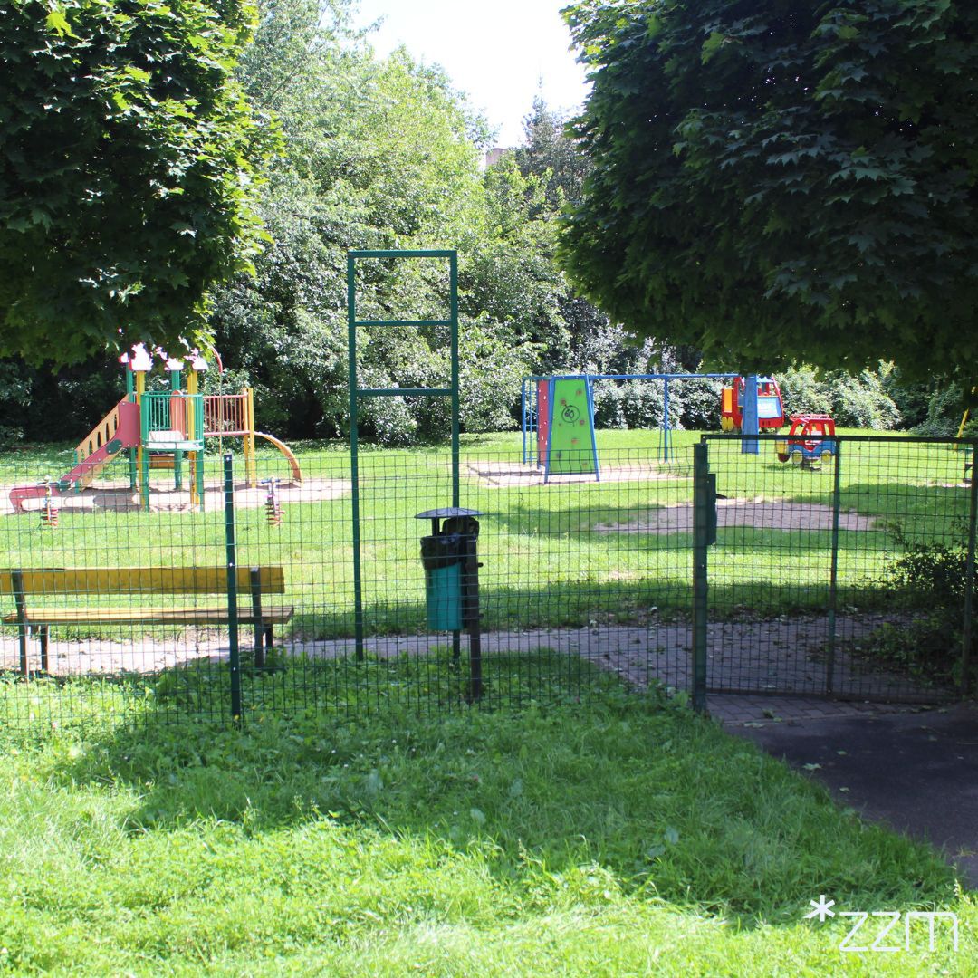 Będą zmiany na placu zabaw przy ul. Wojska Polskiego. Rusza modernizacja