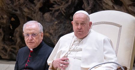Modlitwy za papieża Franciszka. "Wszyscy się tu martwimy"