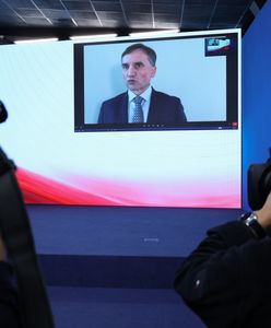 "Ten dzień to mem". Fala komentarzy po absurdalnej konferencji Ziobry